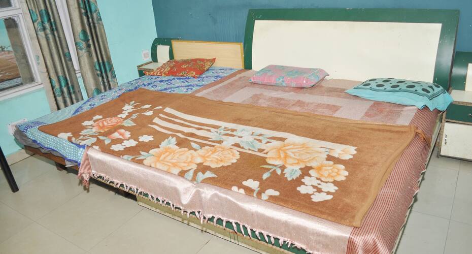 Hotel Dubey Residency, Katra 3